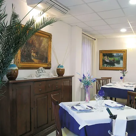 Hotel Caggiari 3*